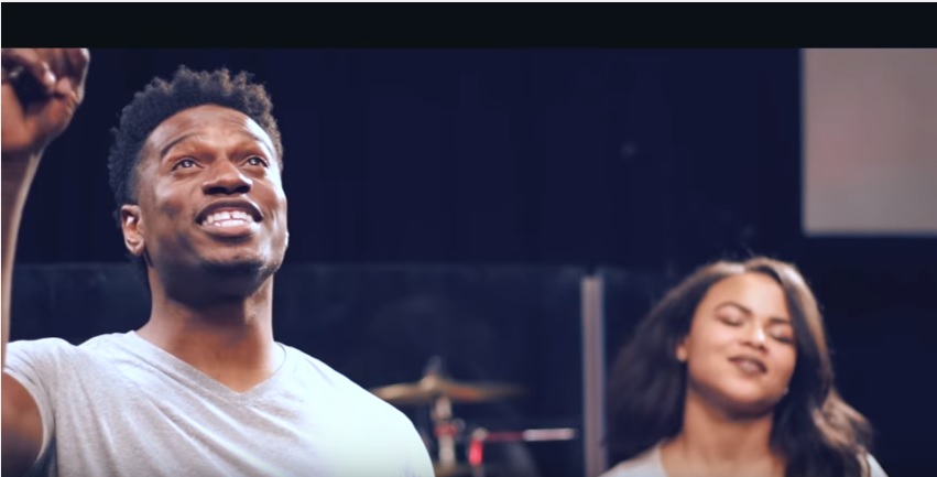 Yahosh Bonner and Jalyn Macedone’s Rousing Cover of “He Still Loves Me”