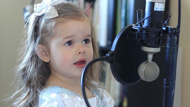 Four-Year-Old Claire Ryann Stars in Trailer for New “The Little Mermaid” Movie