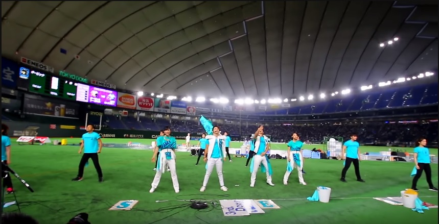 bless4 Performs Team Fight Song at Japanese X-League Pearl Game in the Tokyo Dome